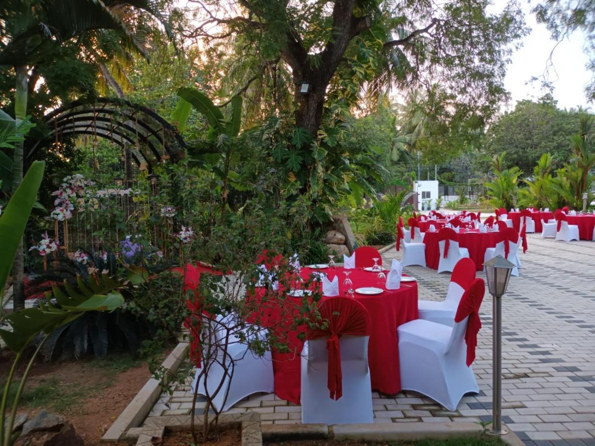 Lucky Beach Resort Trincomalee Eksteriør bilde