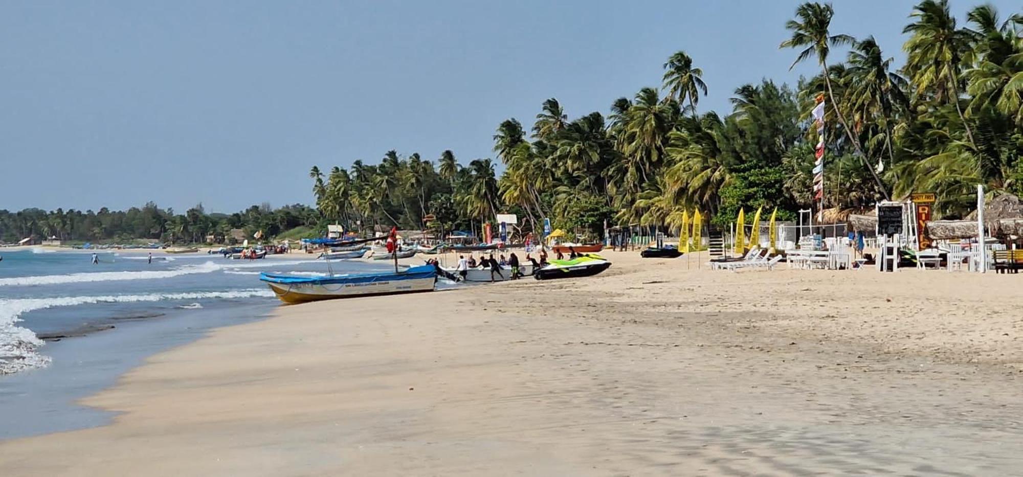 Lucky Beach Resort Trincomalee Eksteriør bilde