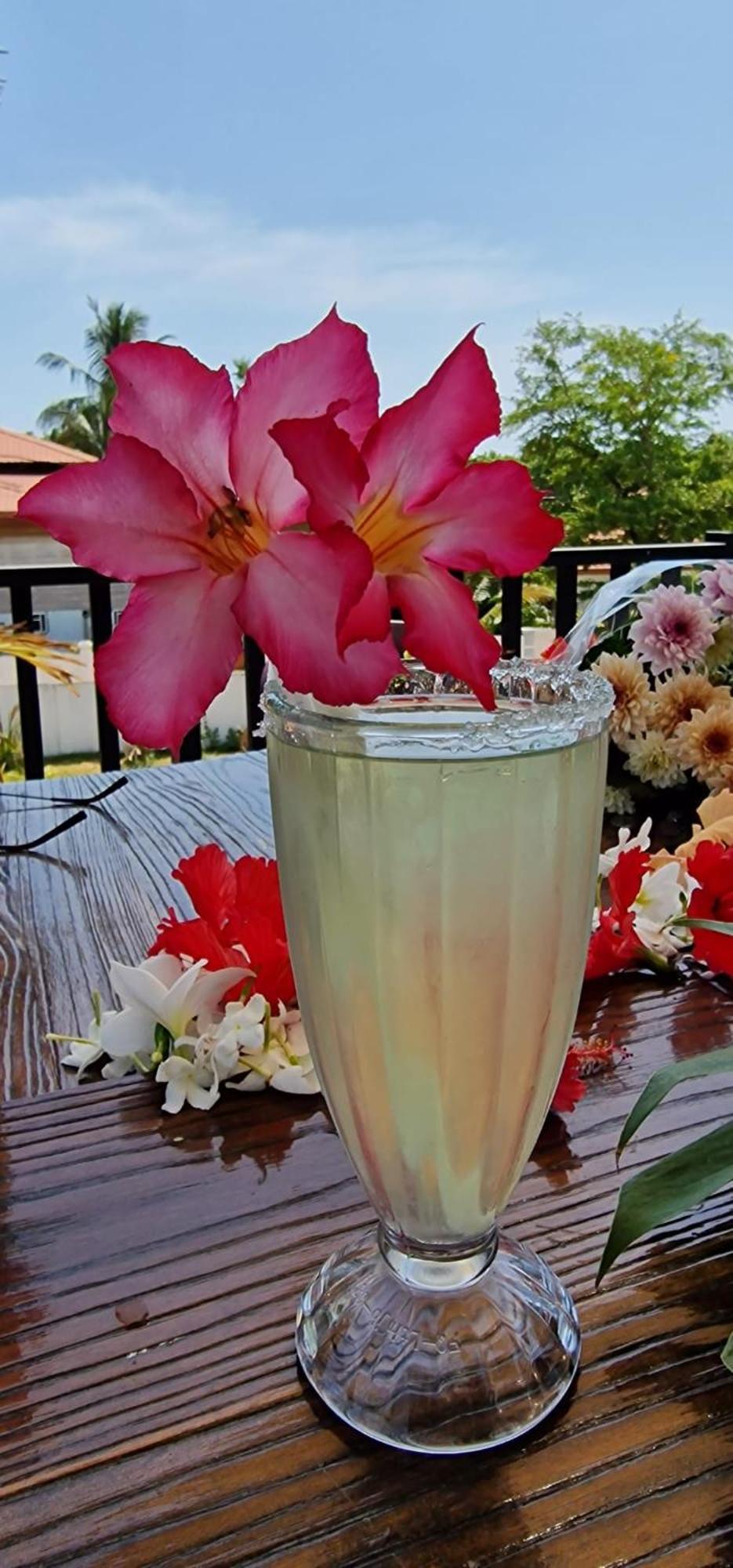 Lucky Beach Resort Trincomalee Eksteriør bilde